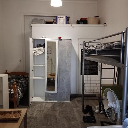 Petit Studio Tres Bien Situe Bruselas Exterior foto